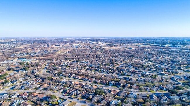 Building Photo - 1101 Cresswell Dr