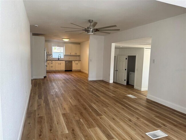 Foto del edificio - 1371 14th St