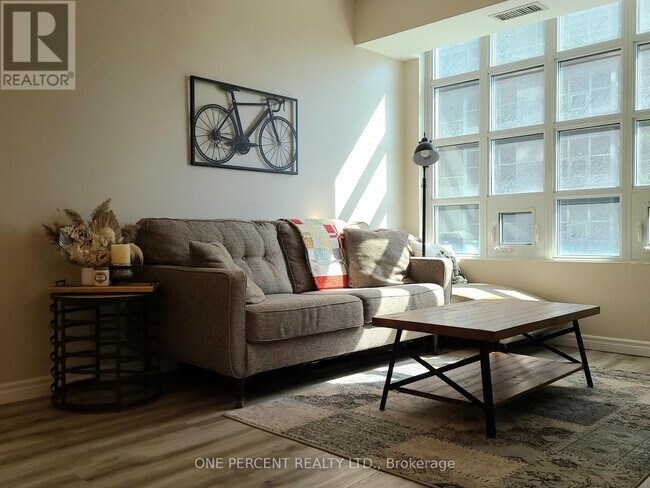 Building Photo - 65 E Liberty St