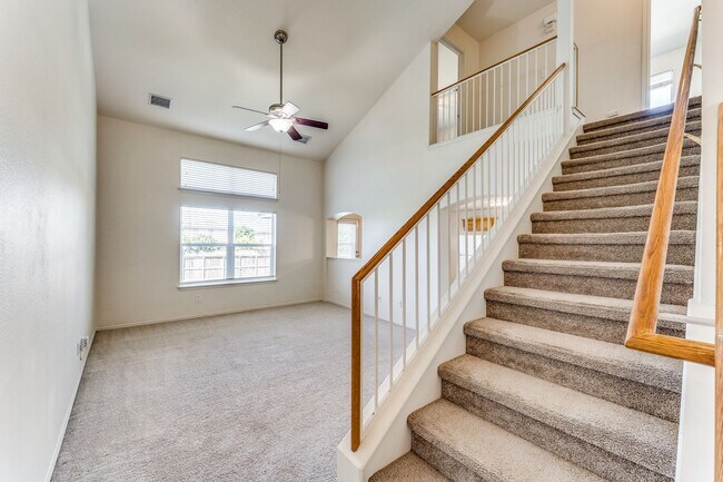 Building Photo - Radiant 3 Bedroom, 2.5 Bath, 2-Story Home ...
