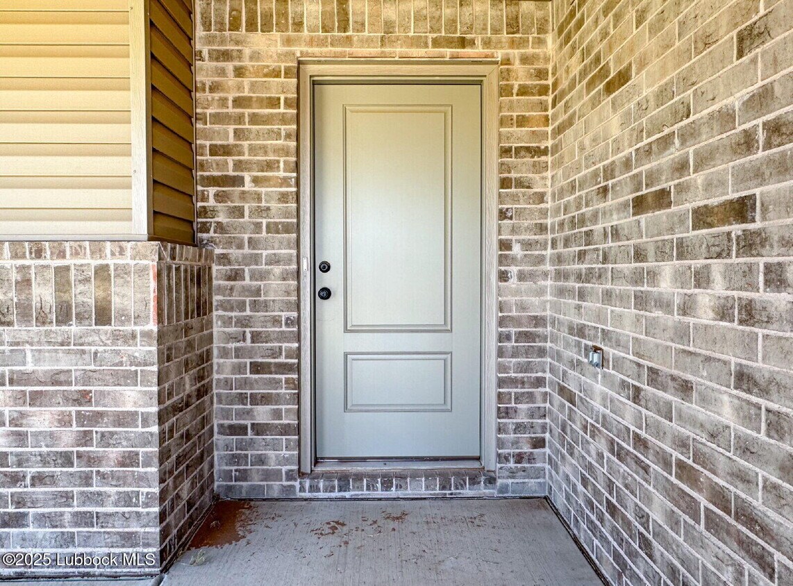 Foto principal - 7441 28th St