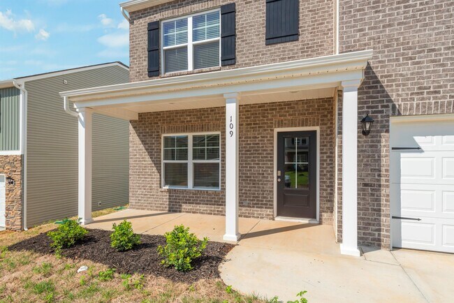 Building Photo - 109 Laine Dr