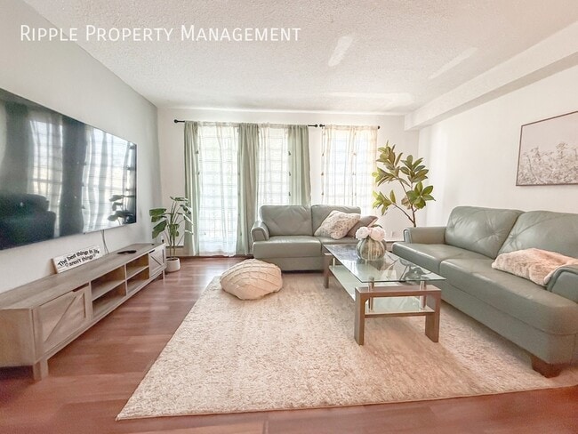 Building Photo - Amazing 2 Beds, 1 Baths FURNISHED Apartmen...