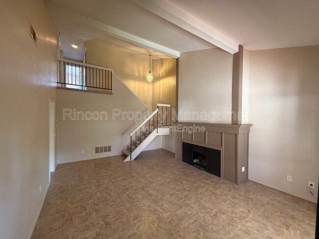 Building Photo - 361 Jalisco Ct