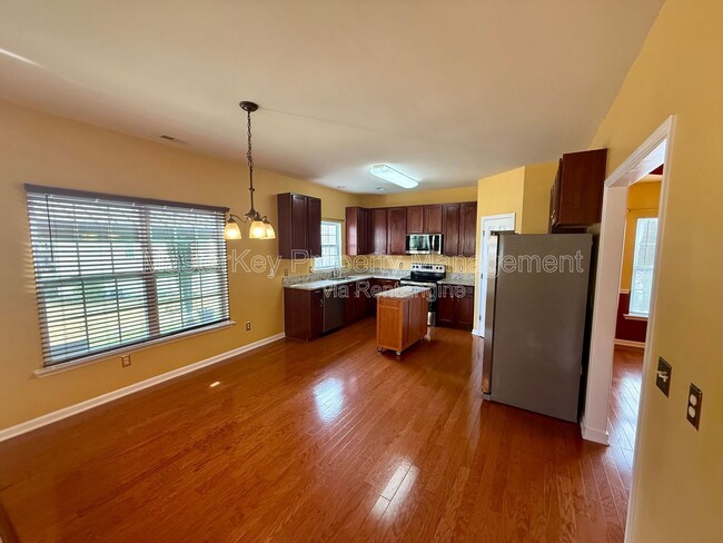 Foto del edificio - 105 Penncross Dr