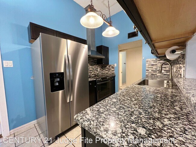 Foto del edificio - 3 br, 2 bath House - 205 Rodeo Drive