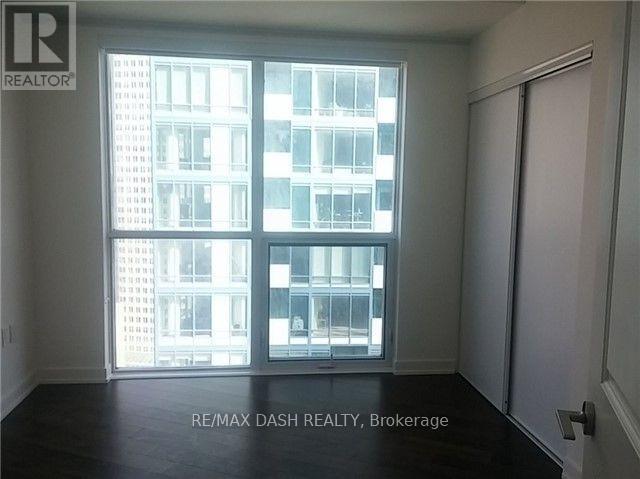 Photo du bâtiment - 1 The Esplanade