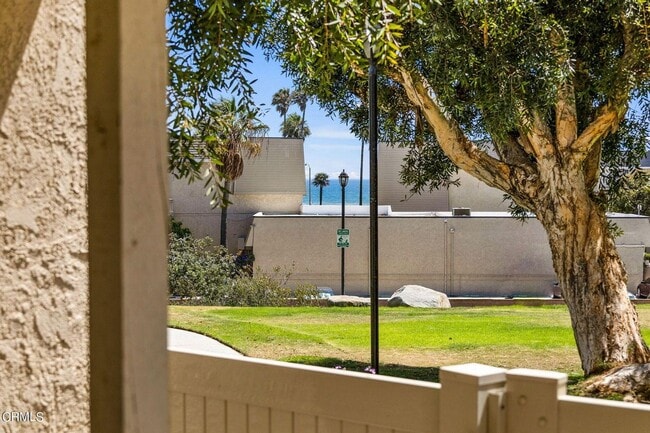 Building Photo - Port Hueneme | 1 Bedroom + 1 Bathroom | An...