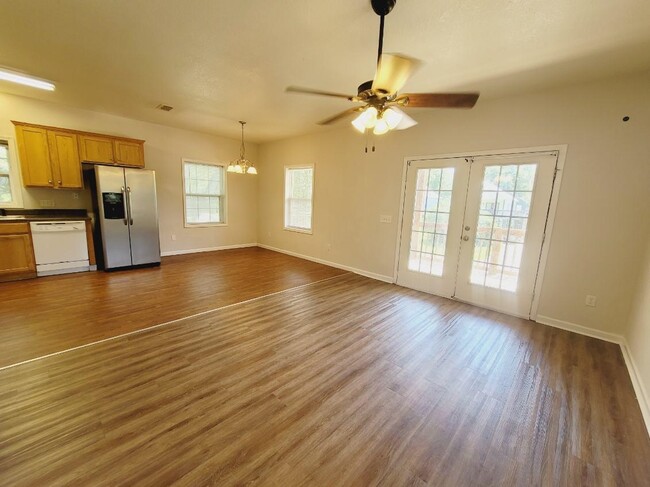 Foto del edificio - 2770 Weaver Dr
