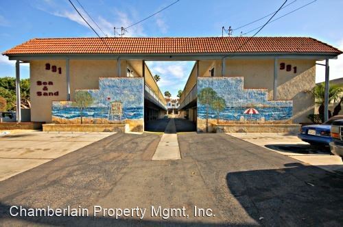 Primary Photo - 381-391 Oak Ave