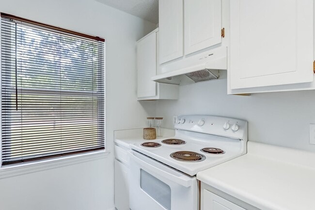 Foto del edificio - 175 E Lakemont Dr