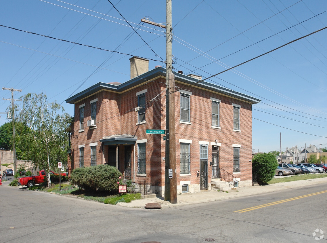 Primary Photo - 251-255 S Washington Ave