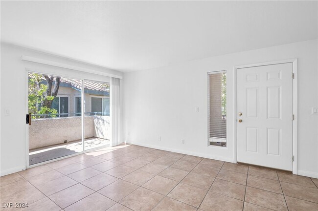 Building Photo - 3054 Tarpon