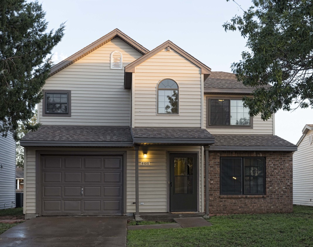 Primary Photo - Windy Plains Home Rentals