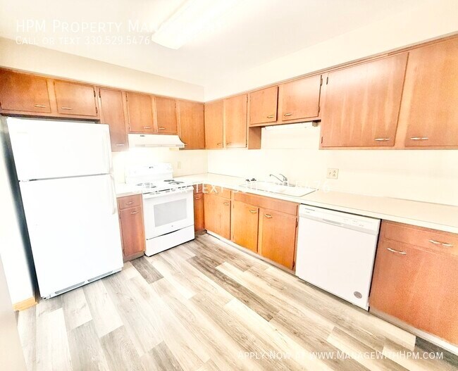 Building Photo - 7155 Starcliff Ave NW