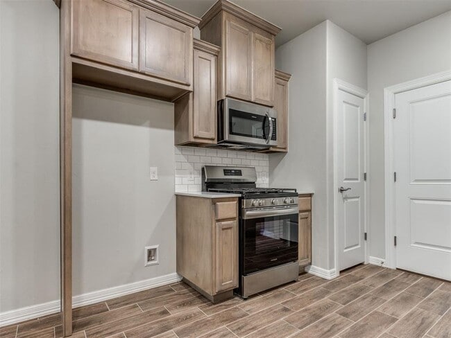 Building Photo - 12917 Willow Villas Dr