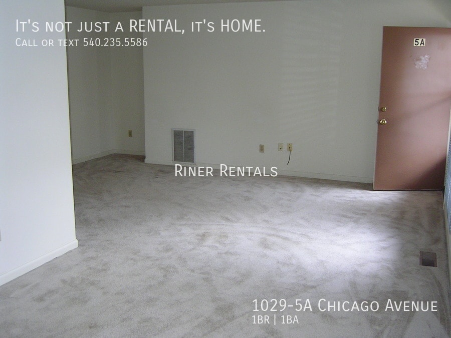 Building Photo - 1029-5A Chicago Ave