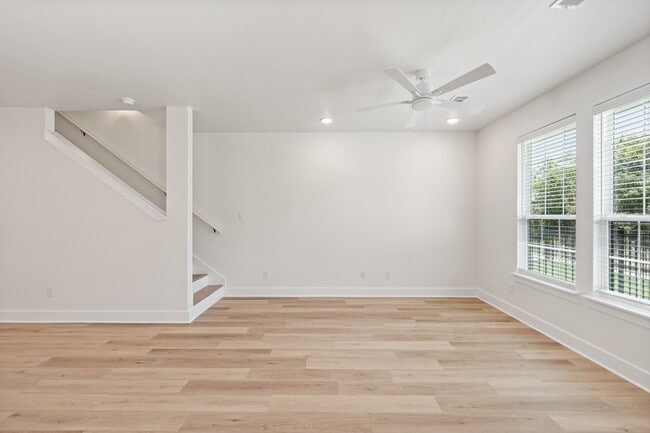 Building Photo - 508 Mercado St