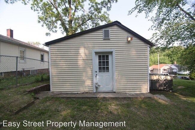 Building Photo - 1 br, 1 bath House - 185 Hero St.