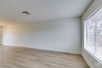 Building Photo - 4705 E Washington Ave