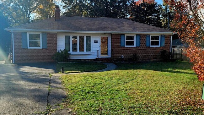 Building Photo - 3102 Dancer Rd