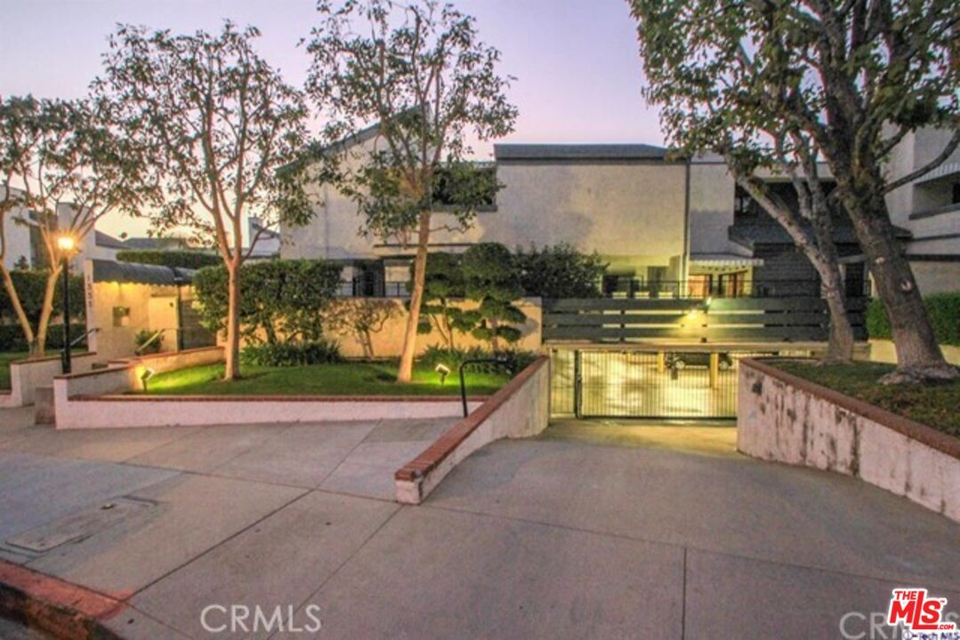 1333 Valley View Rd Unit 25, Glendale, CA 91202 Condo for Rent in