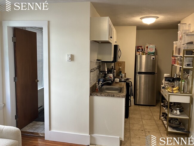 14 Garrison Ave Unit 1, Somerville, MA 02144 - Condo for Rent in ...