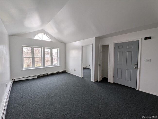 Foto del edificio - 5-28 B 32nd St