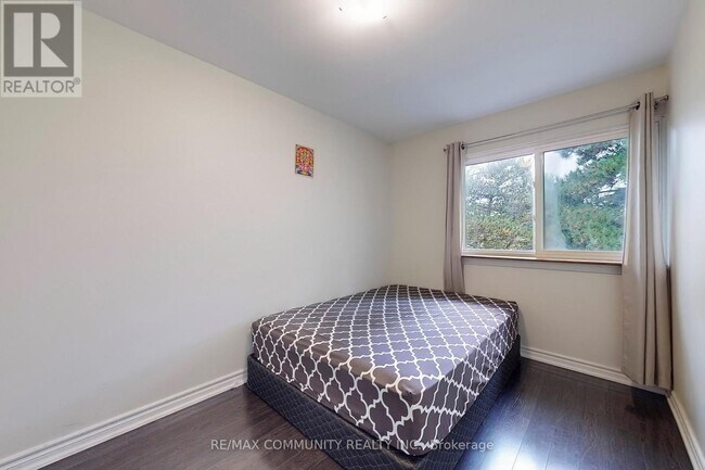 Photo du bâtiment - 2451 Bridletowne Cir