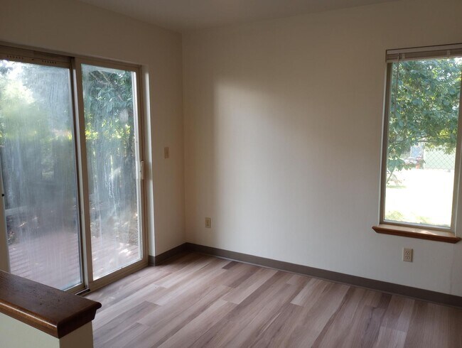Foto del edificio - 2232-2234 Yew St