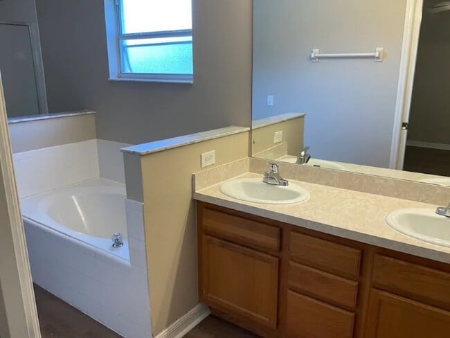 Building Photo - 4213 Floating Orchid Ct