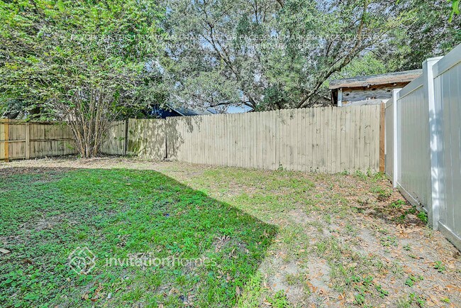Foto del edificio - 5621 Piney Ridge Dr