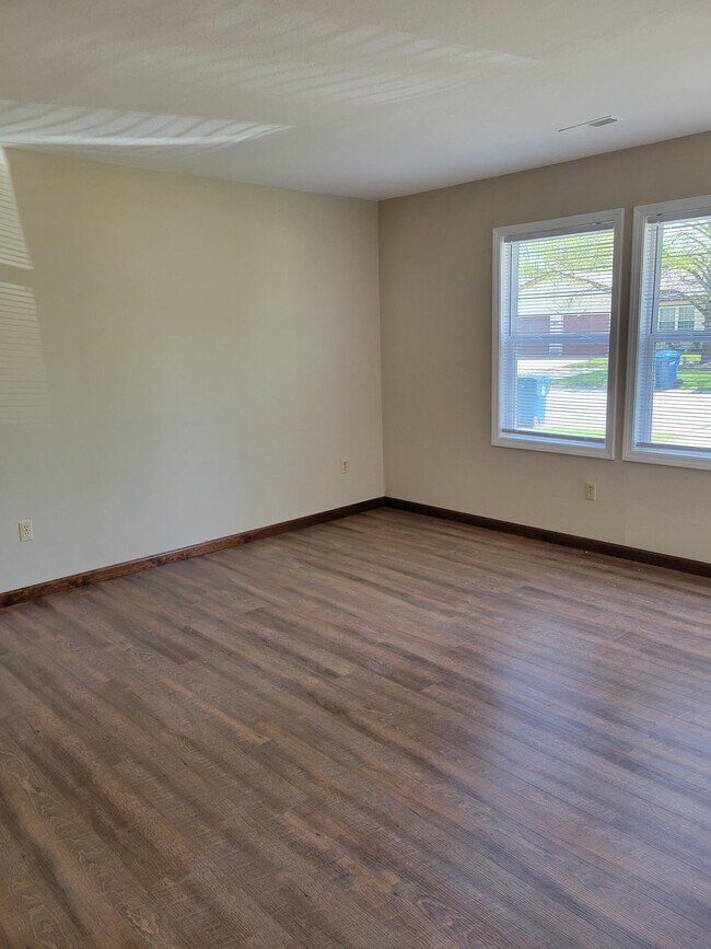 Foto del edificio - 517 Wood Thrush St