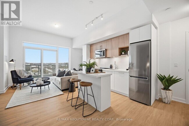 Building Photo - 500 Plains Rd E