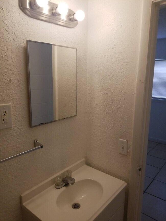 Foto del edificio - 5834 Justina Ct