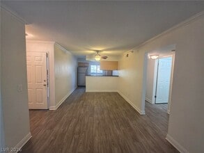 Building Photo - 2750 S Durango Dr