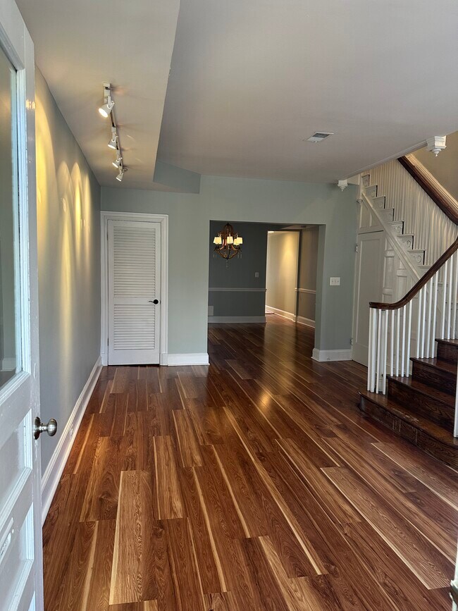 Foto del edificio - 120 3rd St NE