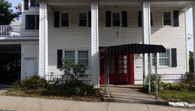 Building Photo - 444-445 West St