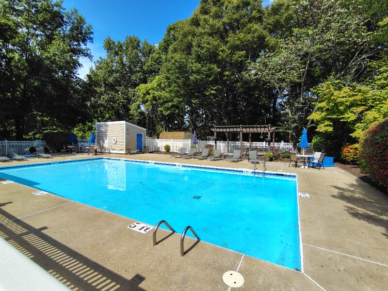 Primary Photo - 600 Reusens Rd