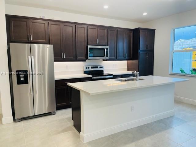 Foto principal - 1819 Sanderling Dr