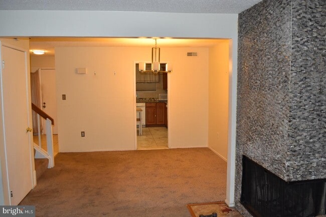 Building Photo - 15390 Grist Mill Terrace
