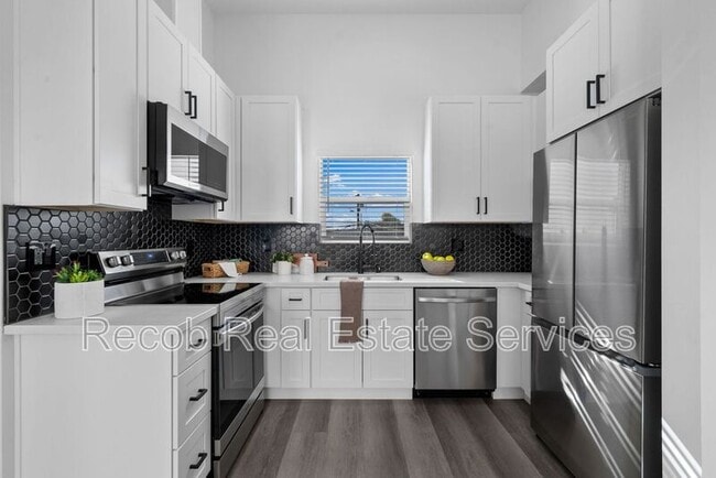 Foto del edificio - 1638 Elm Ave