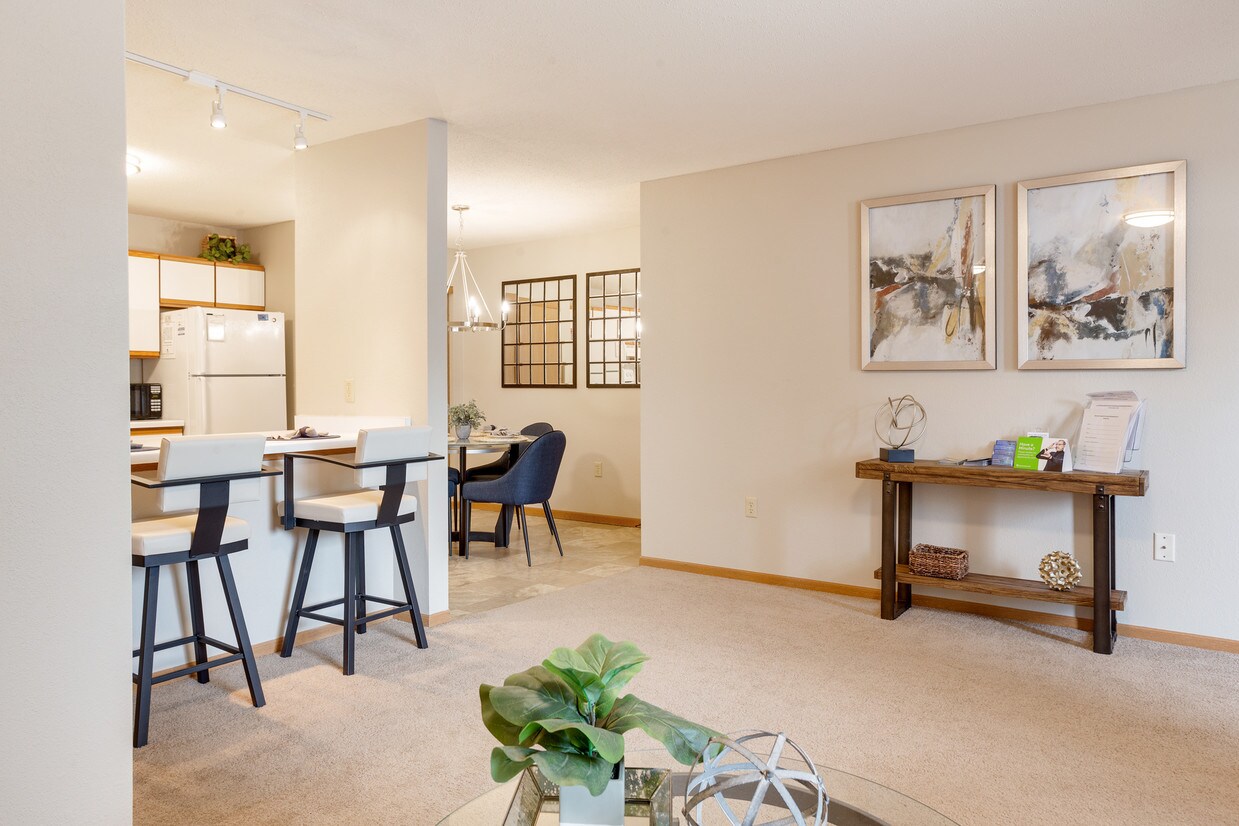 Windward Cove Apartments Apartments Sheboygan, WI