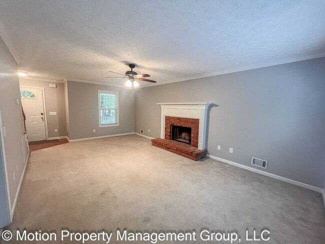 Building Photo - 861 Windward Rd