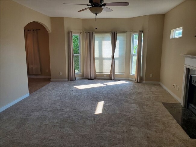 Building Photo - 233 Sunset Villa Cir
