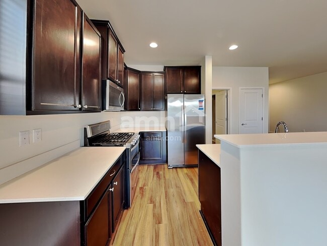 Building Photo - 16602 NE 91st St