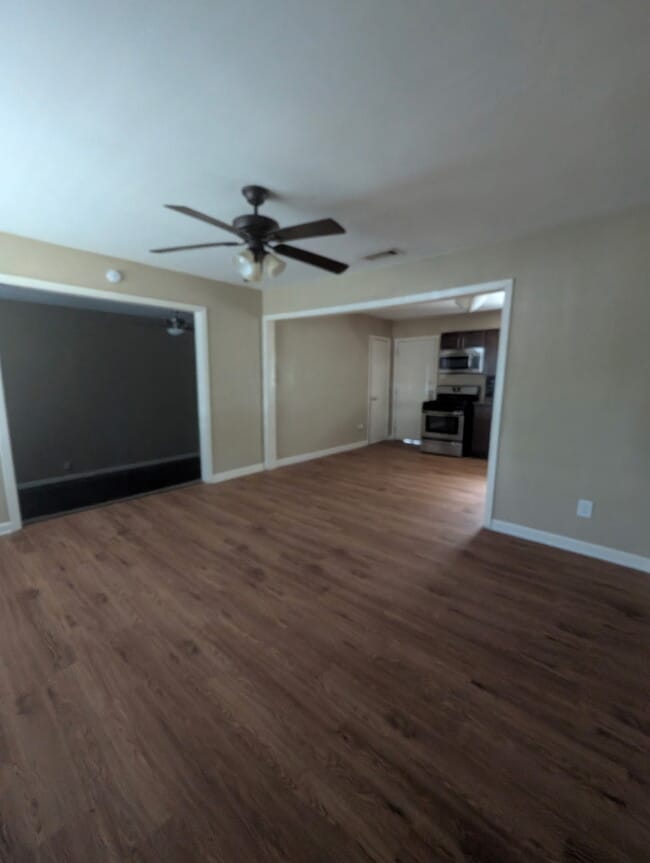 Photo - 12028 Hoblitzelle Dr (Dallas, TX) House