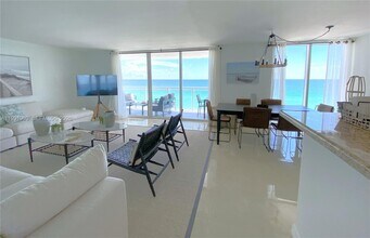Building Photo - 2030 S Ocean Dr