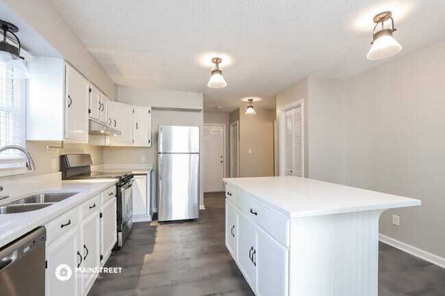 Foto del edificio - 3493 Miller Pl