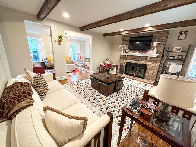 Foto del edificio - 23 Vining Ln